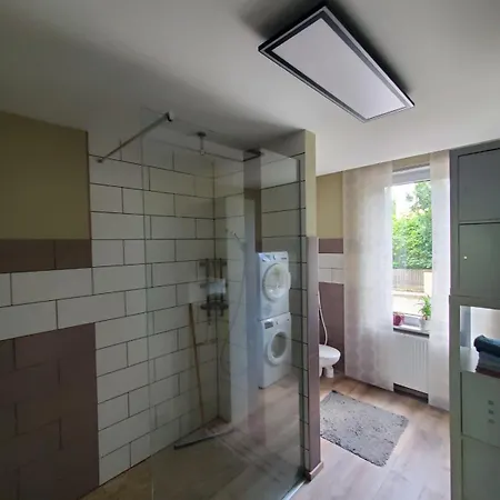 Rince Zwei Zimmer Im Stadt Altbau Mit Balkon Apartmán *