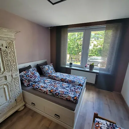 Rince Zwei Zimmer Im Stadt Altbau Mit Balkon Apartmán