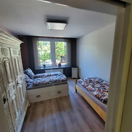 Rince Zwei Zimmer Im Stadt Altbau Mit Balkon *