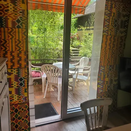 Apartmán Rince Zwei Zimmer Im Stadt Altbau Mit Balkon